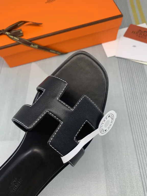 Hermes Shoe 